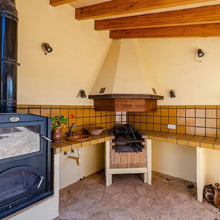 Yourhouse Porreti Es Colomer アパート